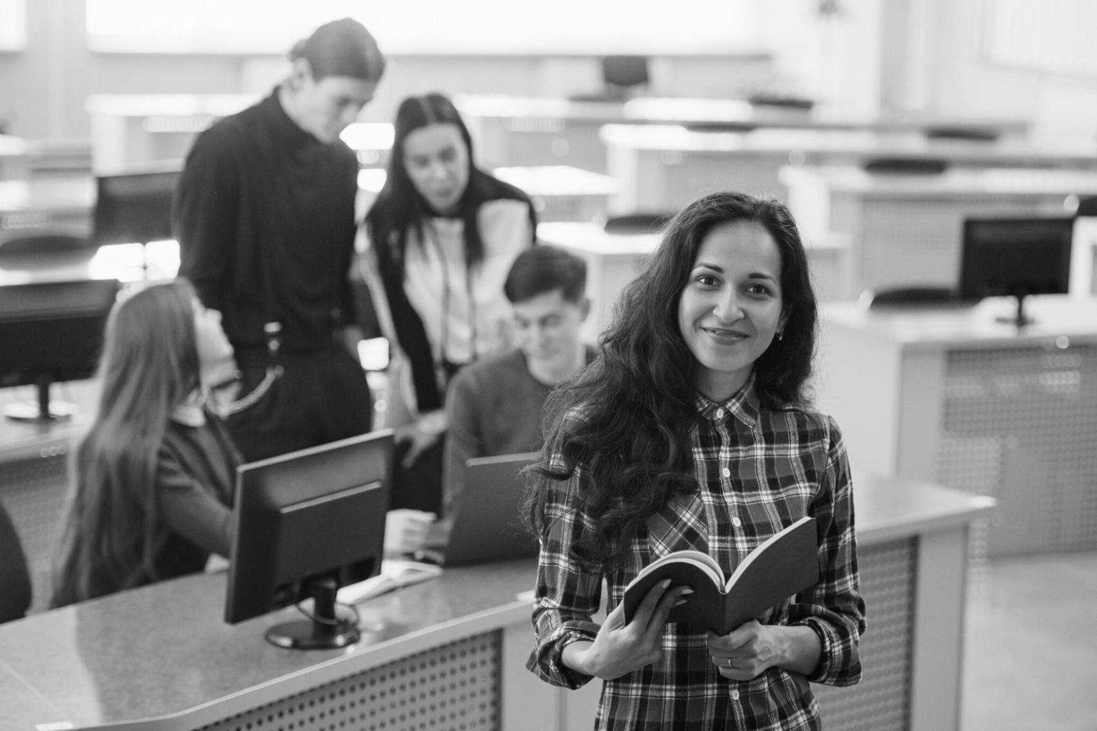 Workspace con dispositivi mobili per testing di giochi